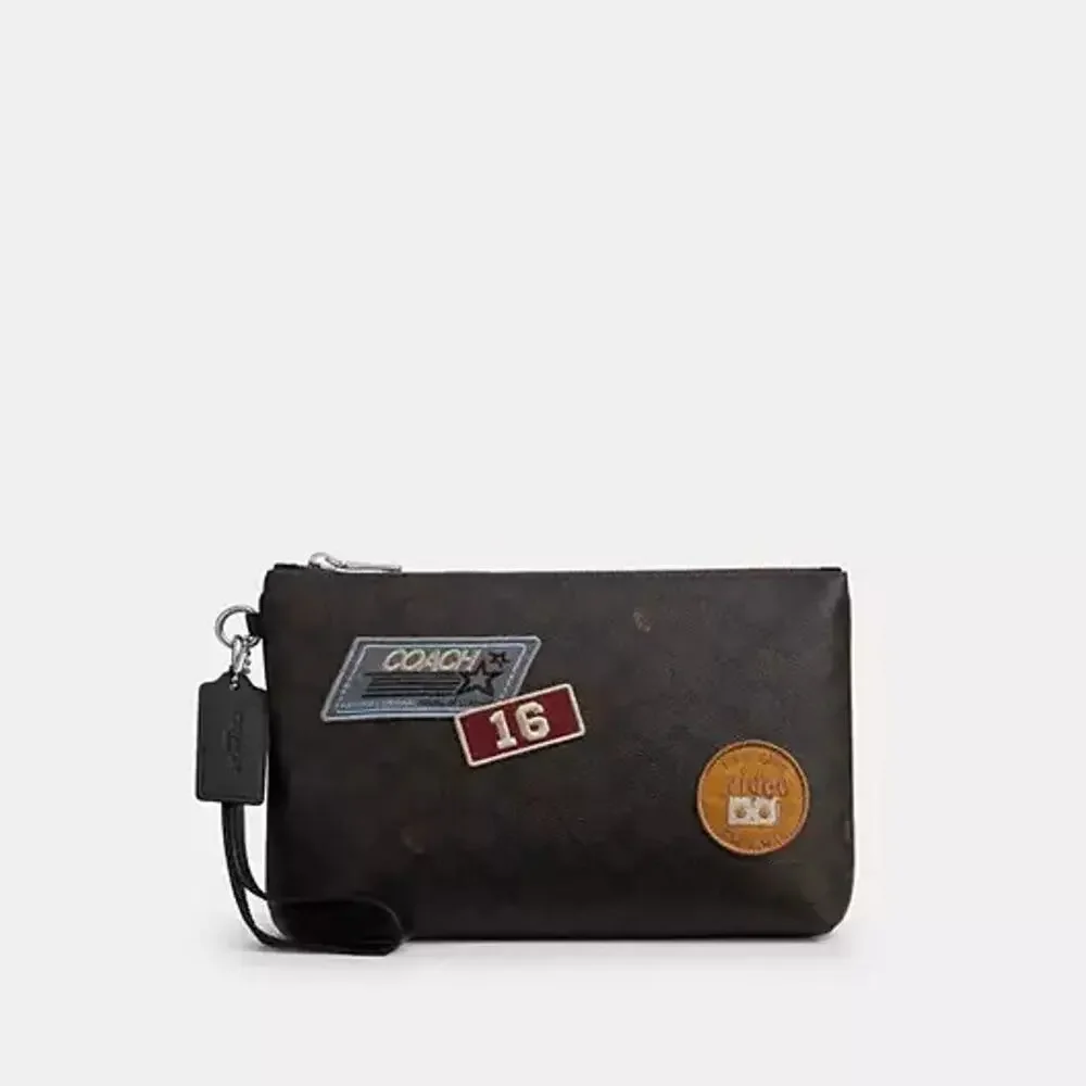 NEW‼️Coach Pouch In Signature Canvas With Patches CFR91 Walnut/Black